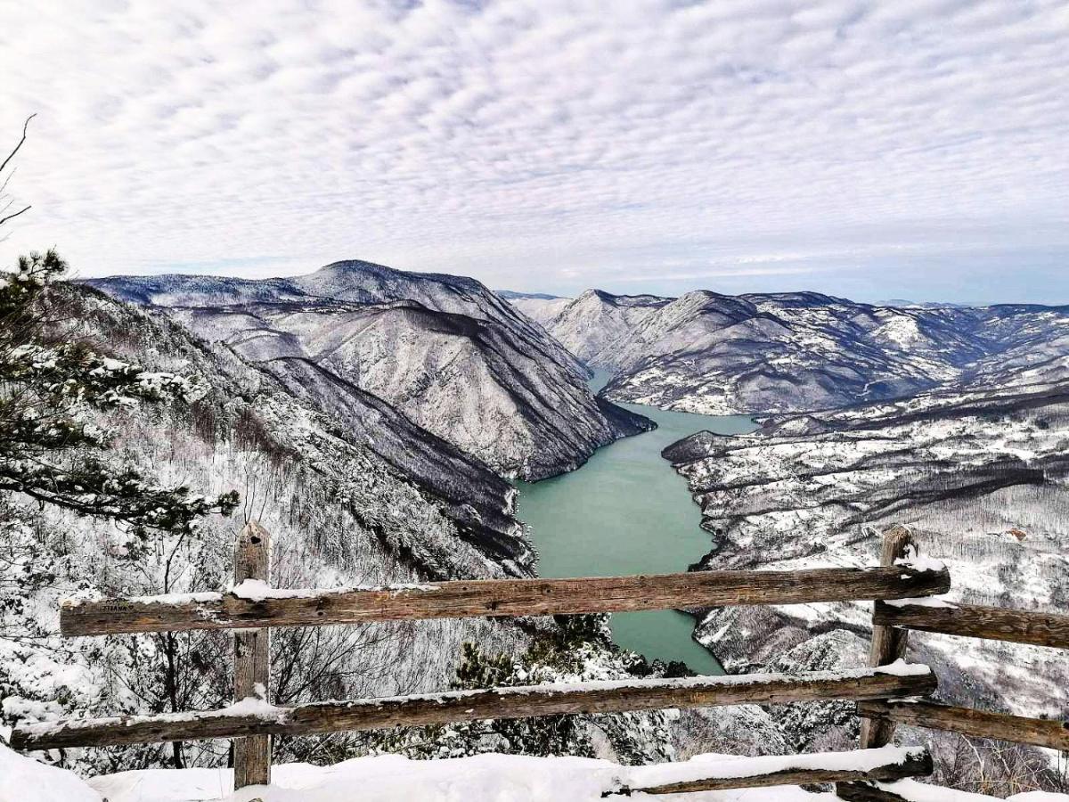 Dren - Banjska Stena Митровац Экстерьер фото